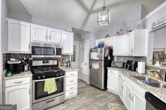 2206 Ridgewood Court, Conyers, GA 30013