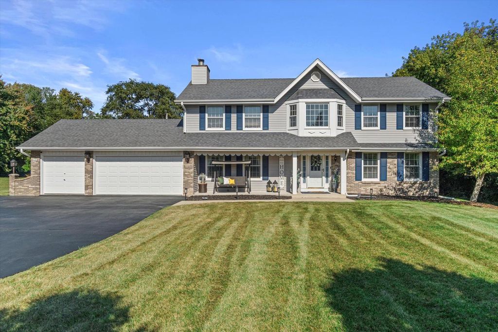 9280 N Port Washington ROAD, Bayside, WI 53217