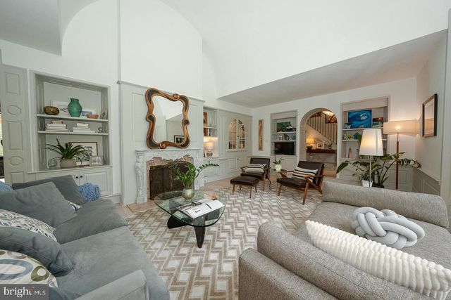 945 LAFAYETTE RD, Bryn Mawr, PA 19010