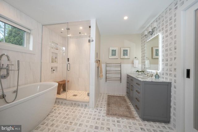 945 LAFAYETTE RD, Bryn Mawr, PA 19010