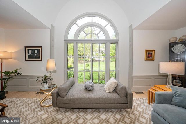 945 LAFAYETTE RD, Bryn Mawr, PA 19010