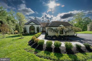 945 LAFAYETTE RD, Bryn Mawr, PA 19010