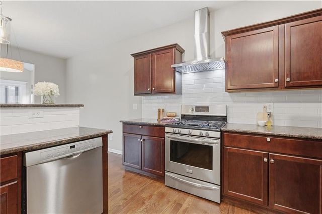13335 N Bedford Falls Drive, Platte City, MO 64079