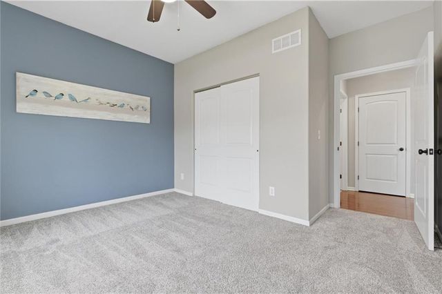 13335 N Bedford Falls Drive, Platte City, MO 64079