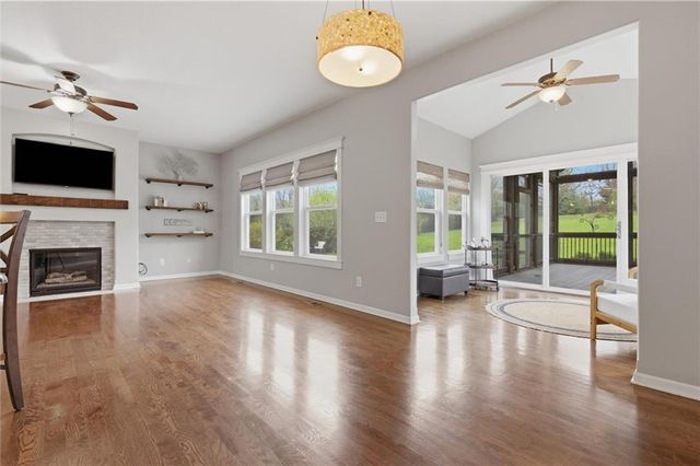 13335 N Bedford Falls Drive, Platte City, MO 64079