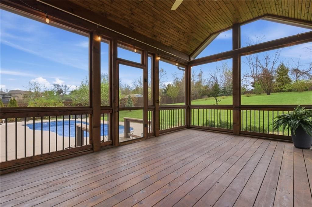 13335 N Bedford Falls Drive, Platte City, MO 64079