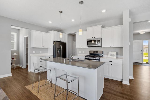 2107 Balsam Way, Hugo, MN 55038