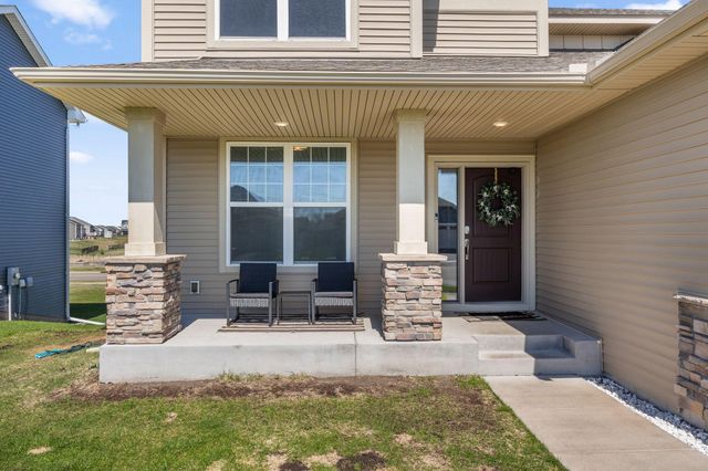 2107 Balsam Way, Hugo, MN 55038