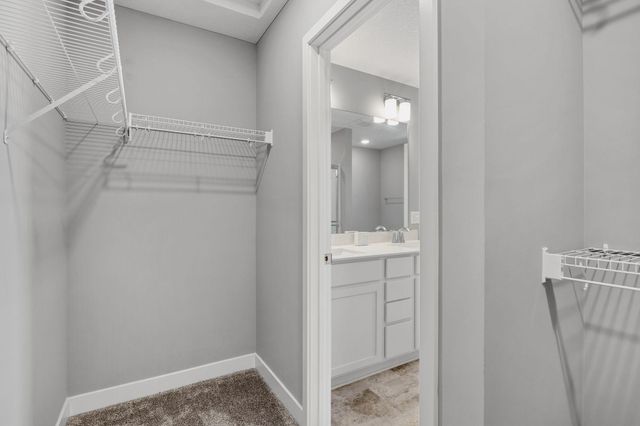 2107 Balsam Way, Hugo, MN 55038