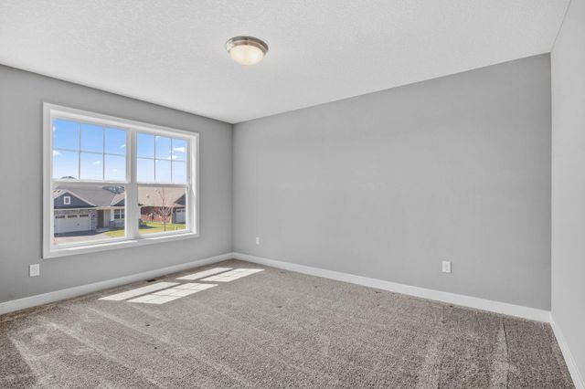 2107 Balsam Way, Hugo, MN 55038