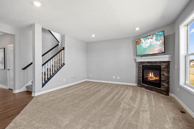 2107 Balsam Way, Hugo, MN 55038