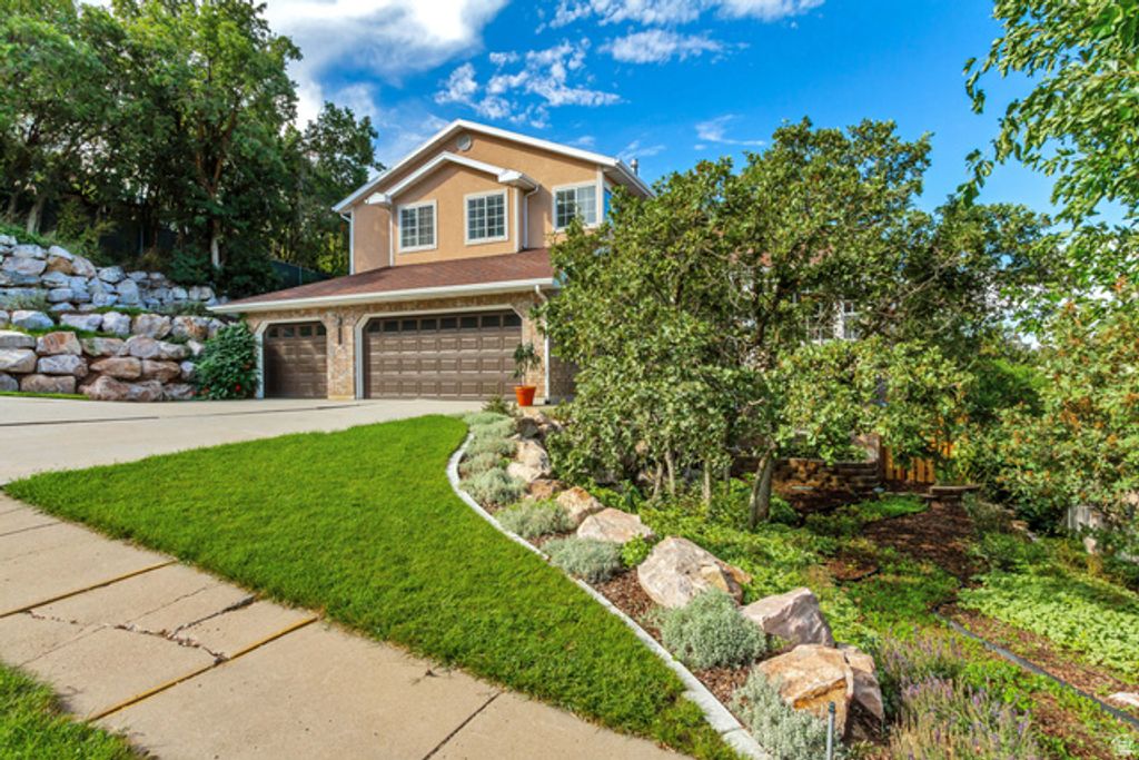 4207 S SKYLINE DR, Ogden, UT 84403 — photo 3