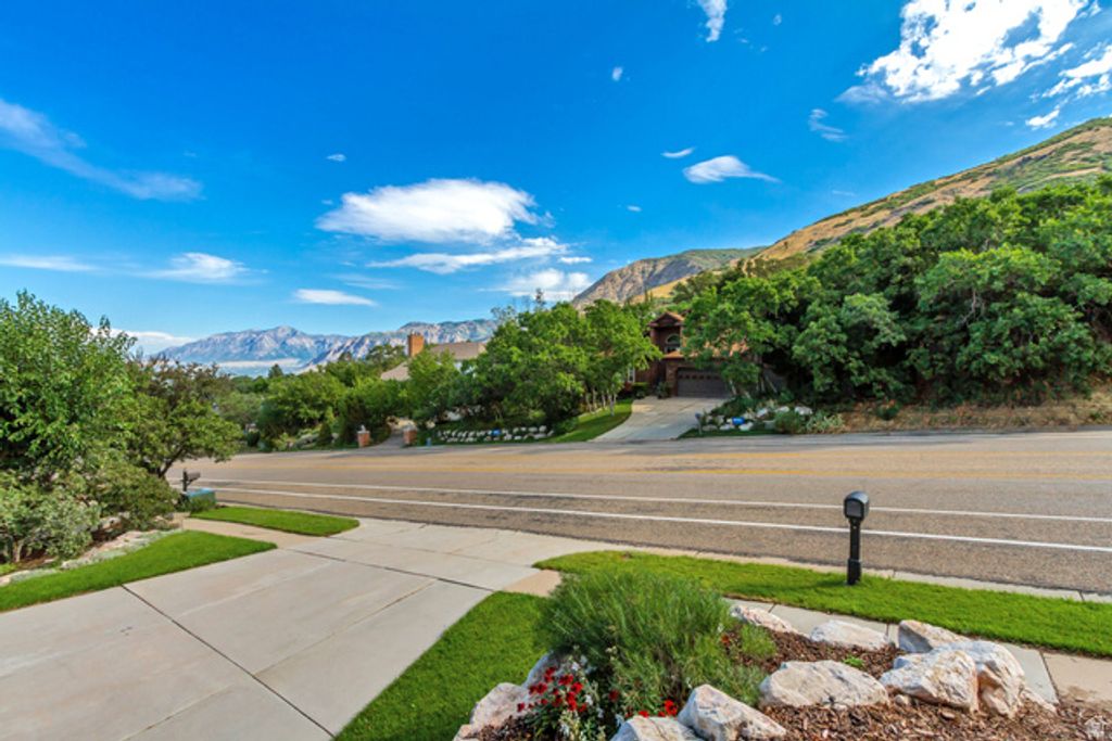 4207 S SKYLINE DR, Ogden, UT 84403 — photo 4