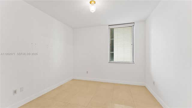 1050 Brickell Ave 2620, Miami, FL 33131