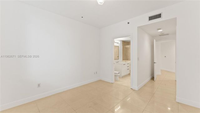 1050 Brickell Ave 2620, Miami, FL 33131