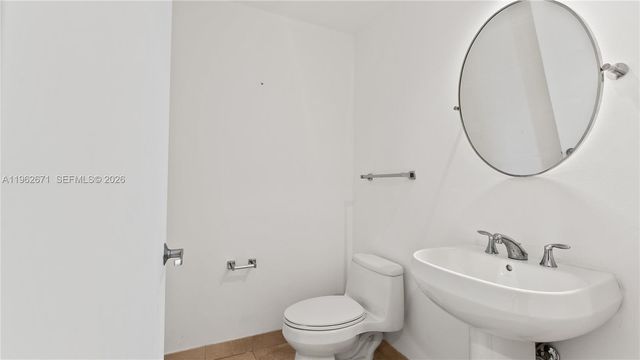 1050 Brickell Ave 2620, Miami, FL 33131