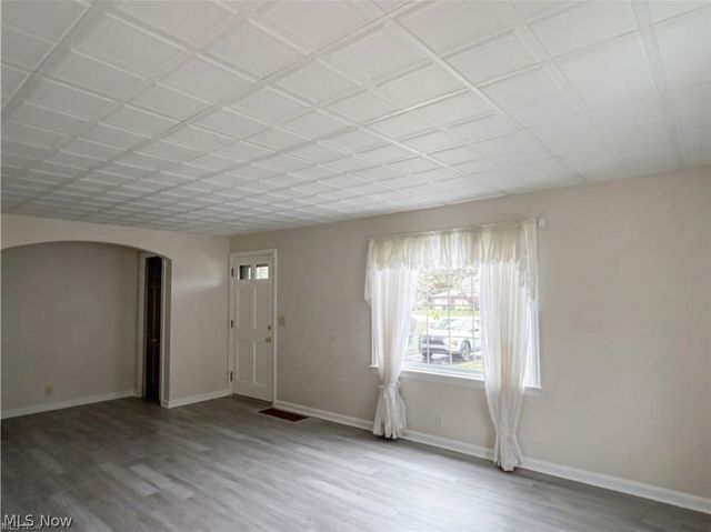 2800 Hillside Road, Seven Hills, OH 44131