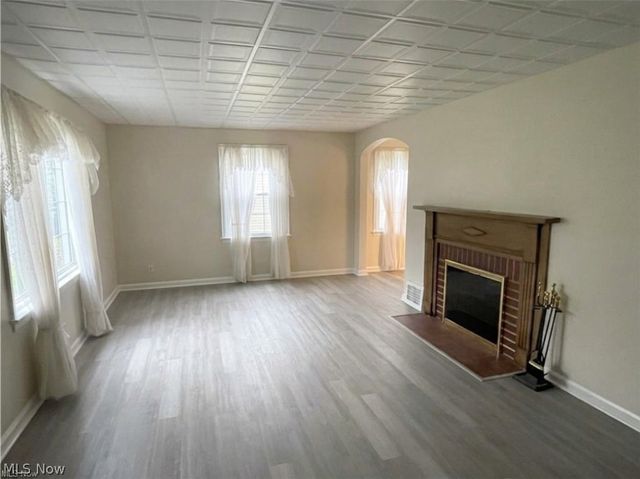 2800 Hillside Road, Seven Hills, OH 44131