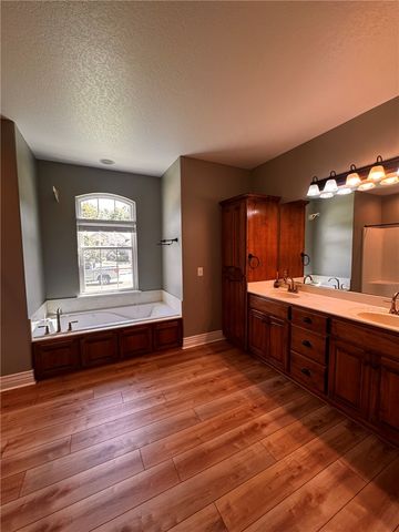 17 Miller Drive, Bella Vista, AR 72715