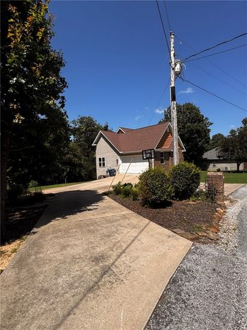 17 Miller Drive, Bella Vista, AR 72715