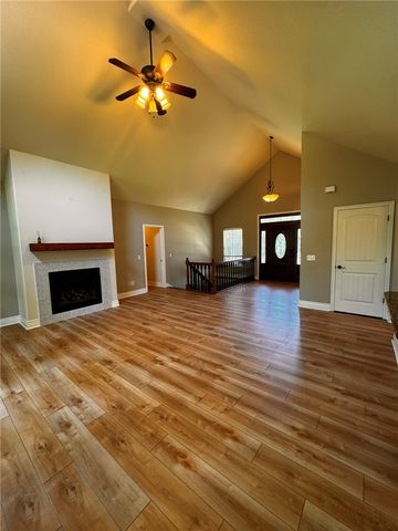 17 Miller Drive, Bella Vista, AR 72715