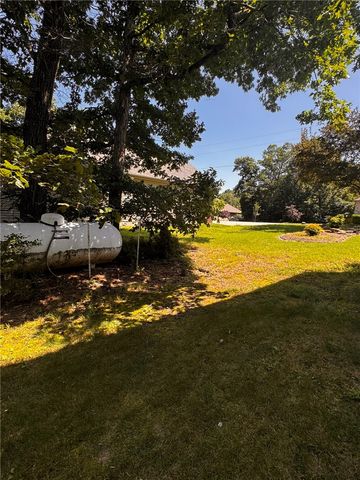 17 Miller Drive, Bella Vista, AR 72715