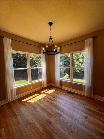 17 Miller Drive, Bella Vista, AR 72715