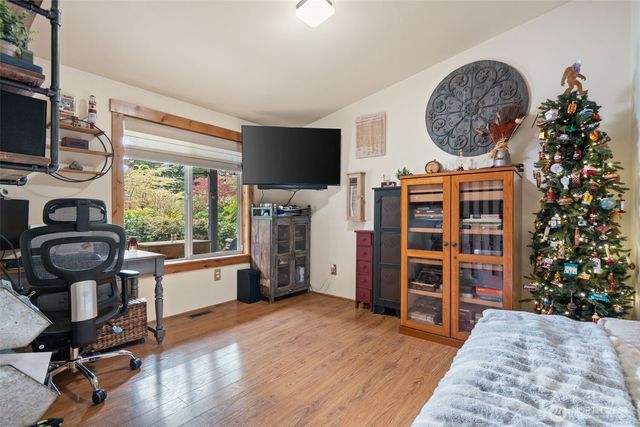 20623 Mainland View Place NE, Suquamish, WA 98392