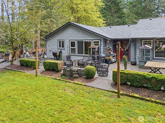 20623 Mainland View Place NE, Suquamish, WA 98392