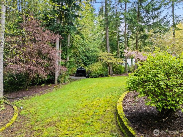20623 Mainland View Place NE, Suquamish, WA 98392