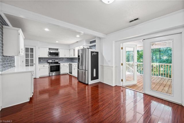 7508 meadowgreen Court, Tobaccoville, NC 27050