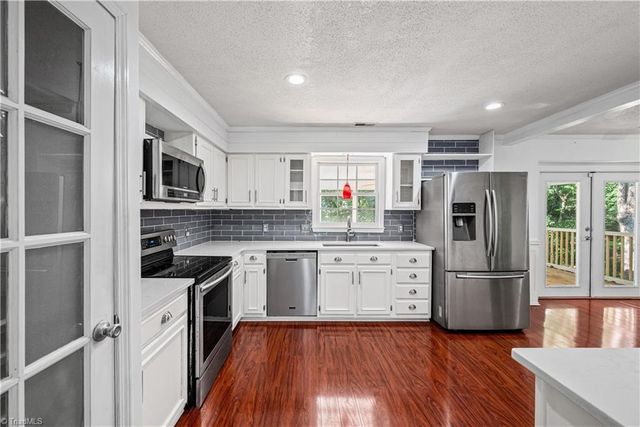 7508 meadowgreen Court, Tobaccoville, NC 27050