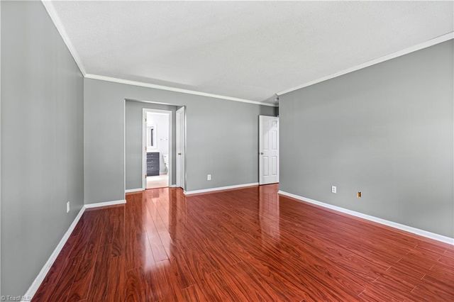 7508 meadowgreen Court, Tobaccoville, NC 27050
