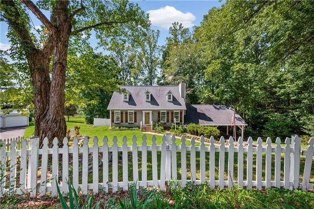 7508 meadowgreen Court, Tobaccoville, NC 27050
