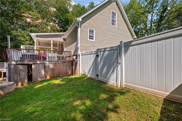 7508 meadowgreen Court, Tobaccoville, NC 27050