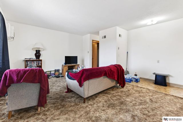 1014 N 48th Avenue, Omaha, NE 68132