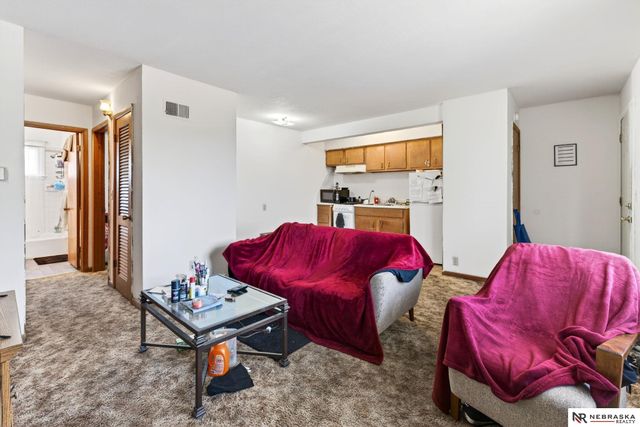 1014 N 48th Avenue, Omaha, NE 68132