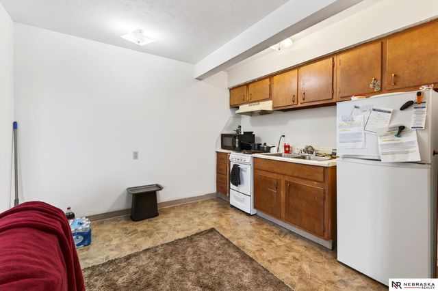 1014 N 48th Avenue, Omaha, NE 68132