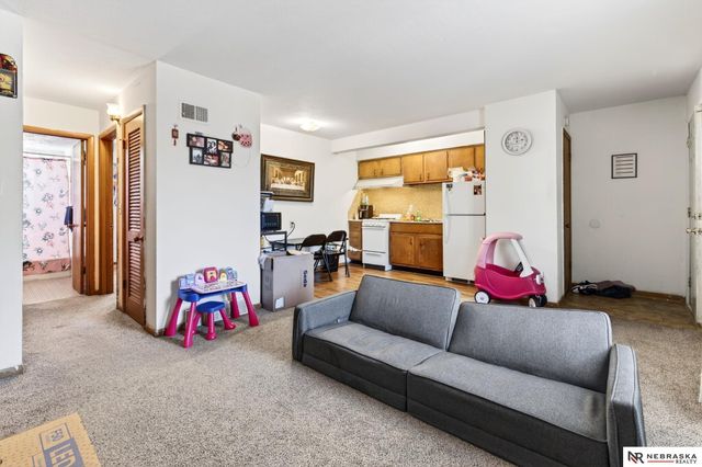 1014 N 48th Avenue, Omaha, NE 68132