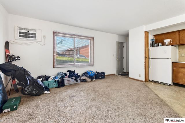 1014 N 48th Avenue, Omaha, NE 68132