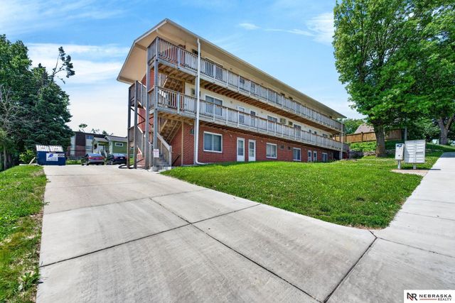 1014 N 48th Avenue, Omaha, NE 68132