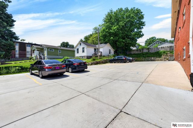 1014 N 48th Avenue, Omaha, NE 68132