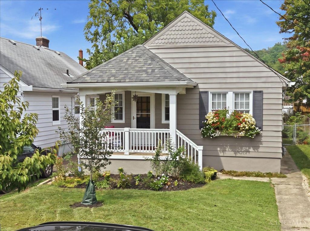 6928 Britton Avenue, Cincinnati, OH 45227