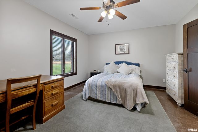 4311 BRYANT Drive, Quincy, IL 62305