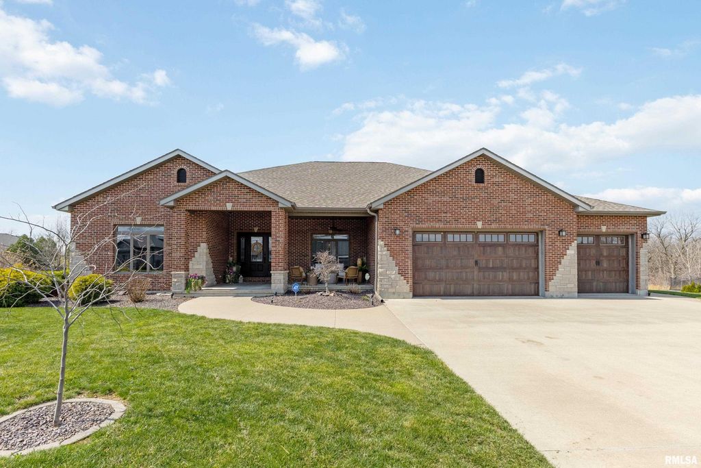 4311 BRYANT Drive, Quincy, IL 62305