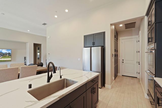 2573 Feathermint Ln, Turlock, CA 95382