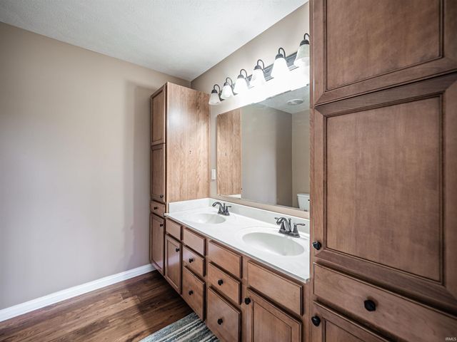 13010 Mattison Court, Evansville, IN 47725