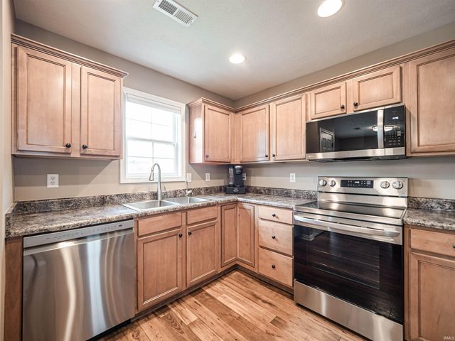 13010 Mattison Court, Evansville, IN 47725