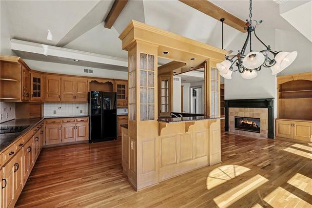 17995 Windsor Drive, Stilwell, KS 66085