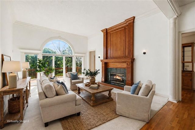 17995 Windsor Drive, Stilwell, KS 66085